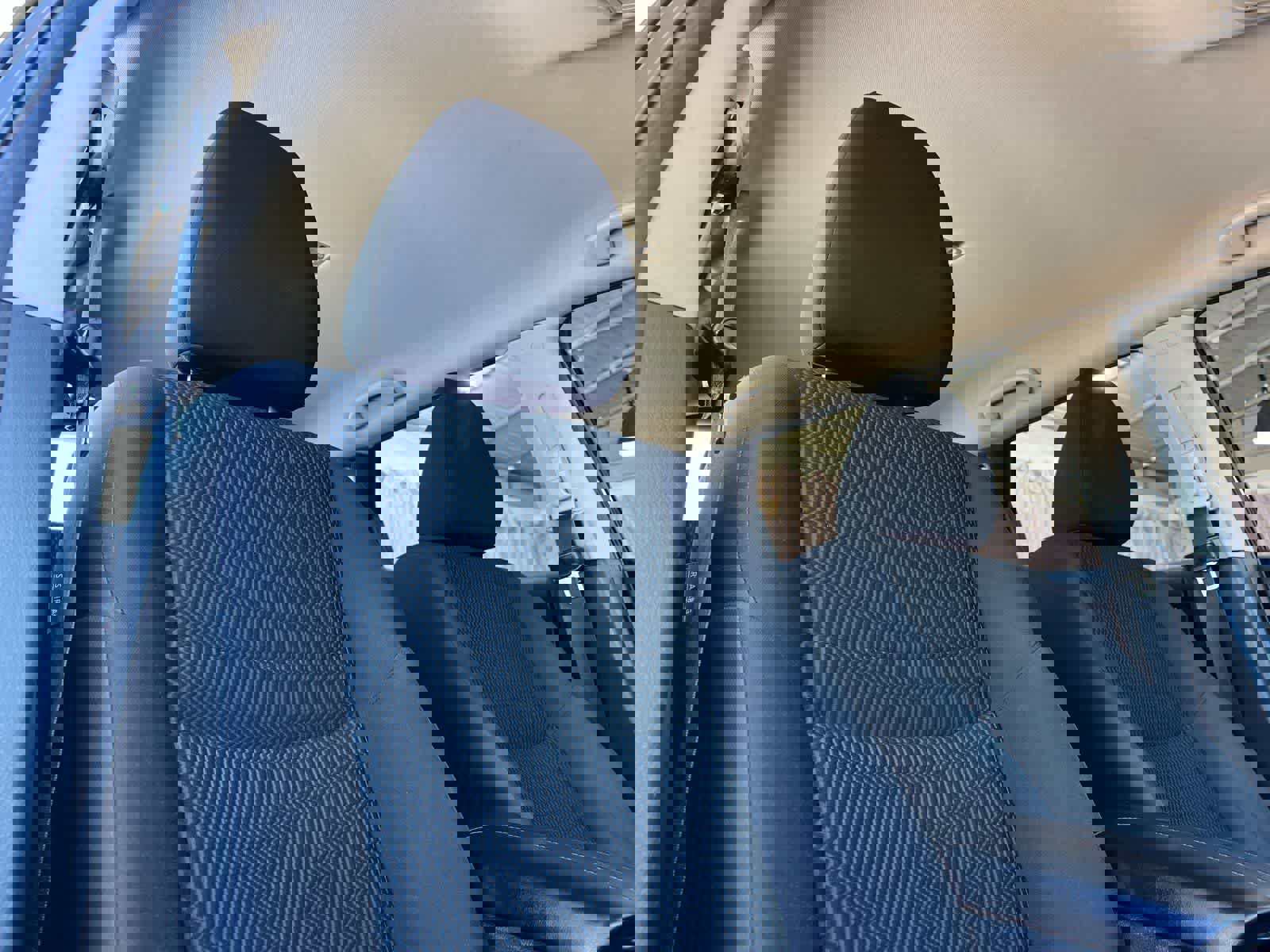 Used 2020 Nissan Rogue Sport S image 18