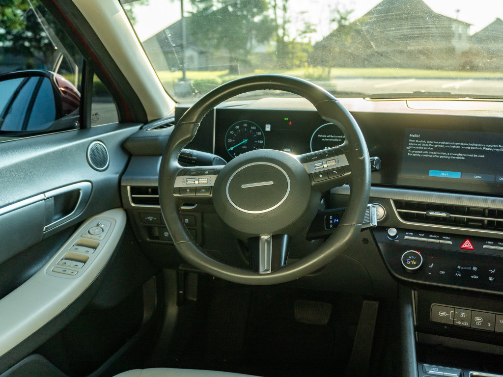 Used 2024 Hyundai Sonata SEL w/ Convenience Package FWD image 21