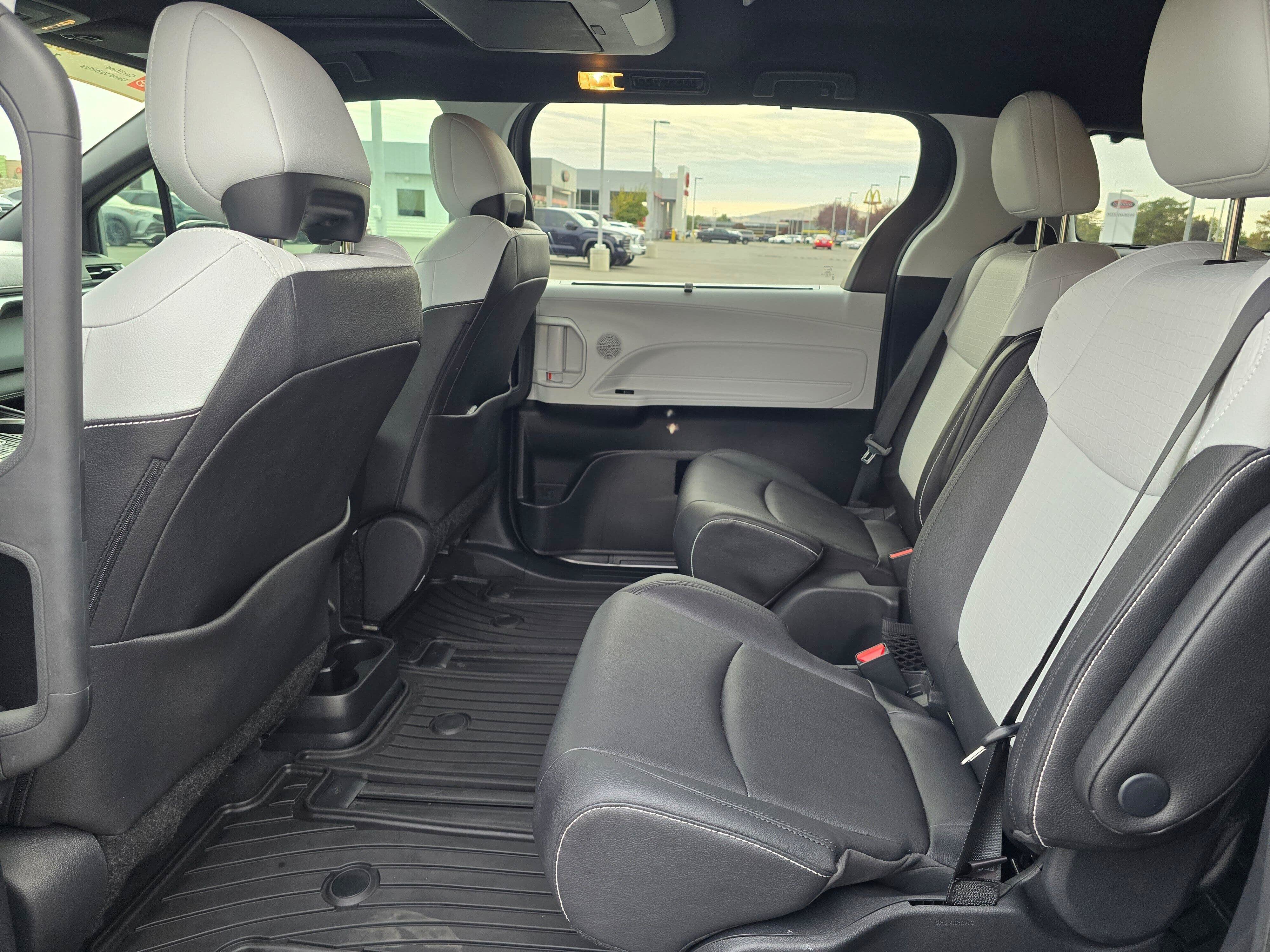 Certified 2026 Toyota Sienna XSE AWD/4WD image 15
