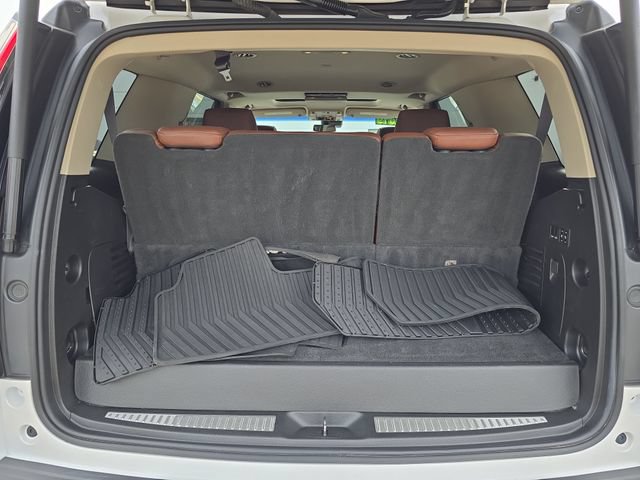 Used 2019 Cadillac Escalade Premium Luxury AWD/4WD image 34