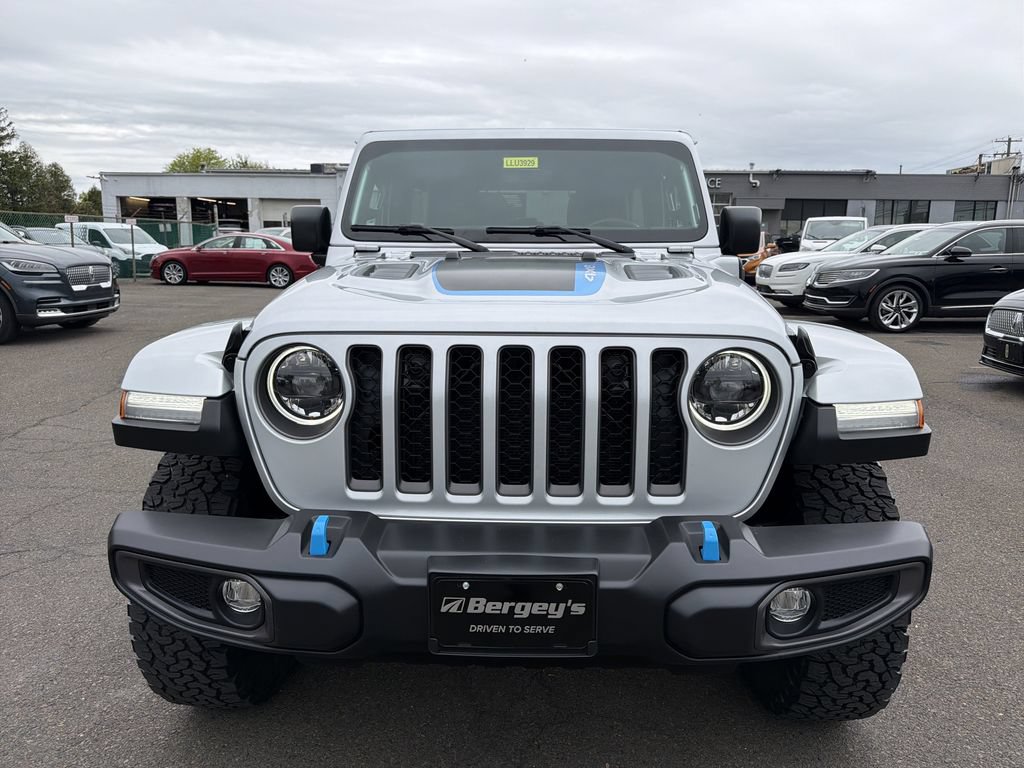 Used 2023 Jeep Wrangler Unlimited Rubicon 4xe w/ Cold Weather Group AWD/4WD image 11