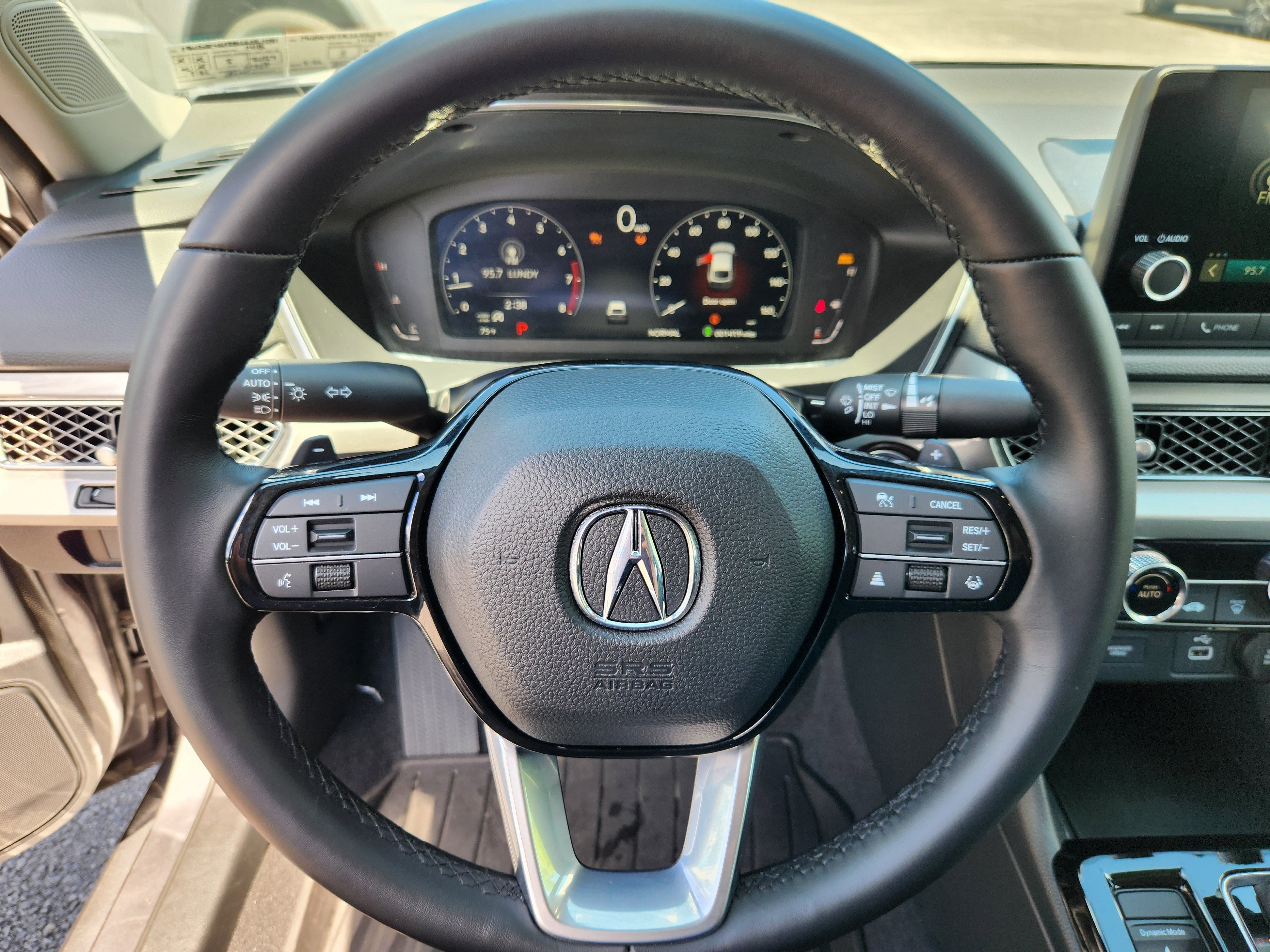 Used 2025 Acura Integra FWD image 9