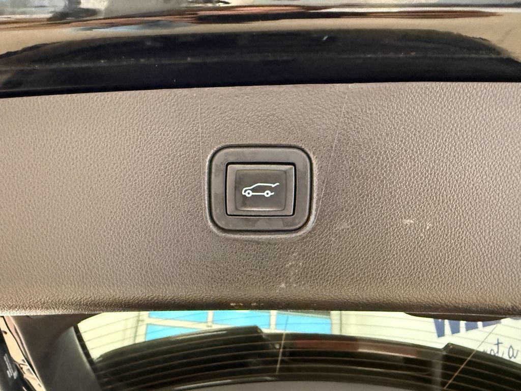 Used 2022 Chevrolet Blazer RS w/ Enhanced Convenience Package AWD/4WD image 38