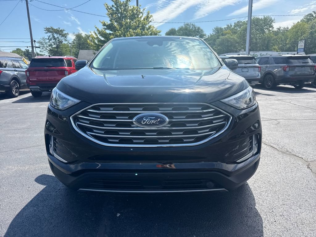 Used 2022 Ford Edge SEL w/ Convenience Package AWD/4WD image 3