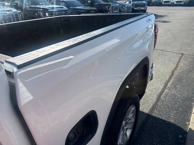Used 2023 GMC Sierra 1500 SLE AWD/4WD image 4