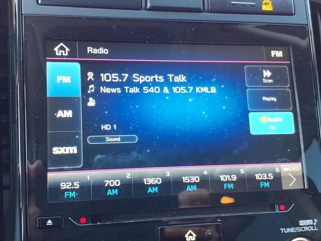 Used 2022 Subaru Ascent Premium image 5