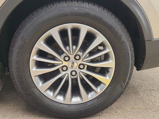 Used 2017 Lincoln MKX Select w/ Select Plus Package FWD image 33