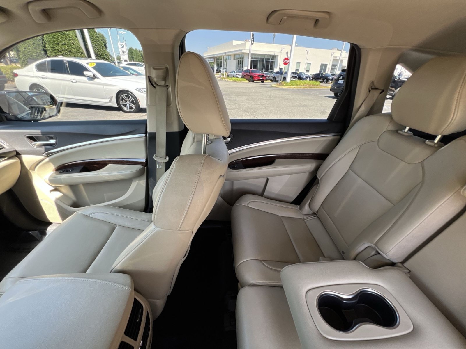 Used 2017 Acura MDX SH-AWD w/ Technology Package image 3