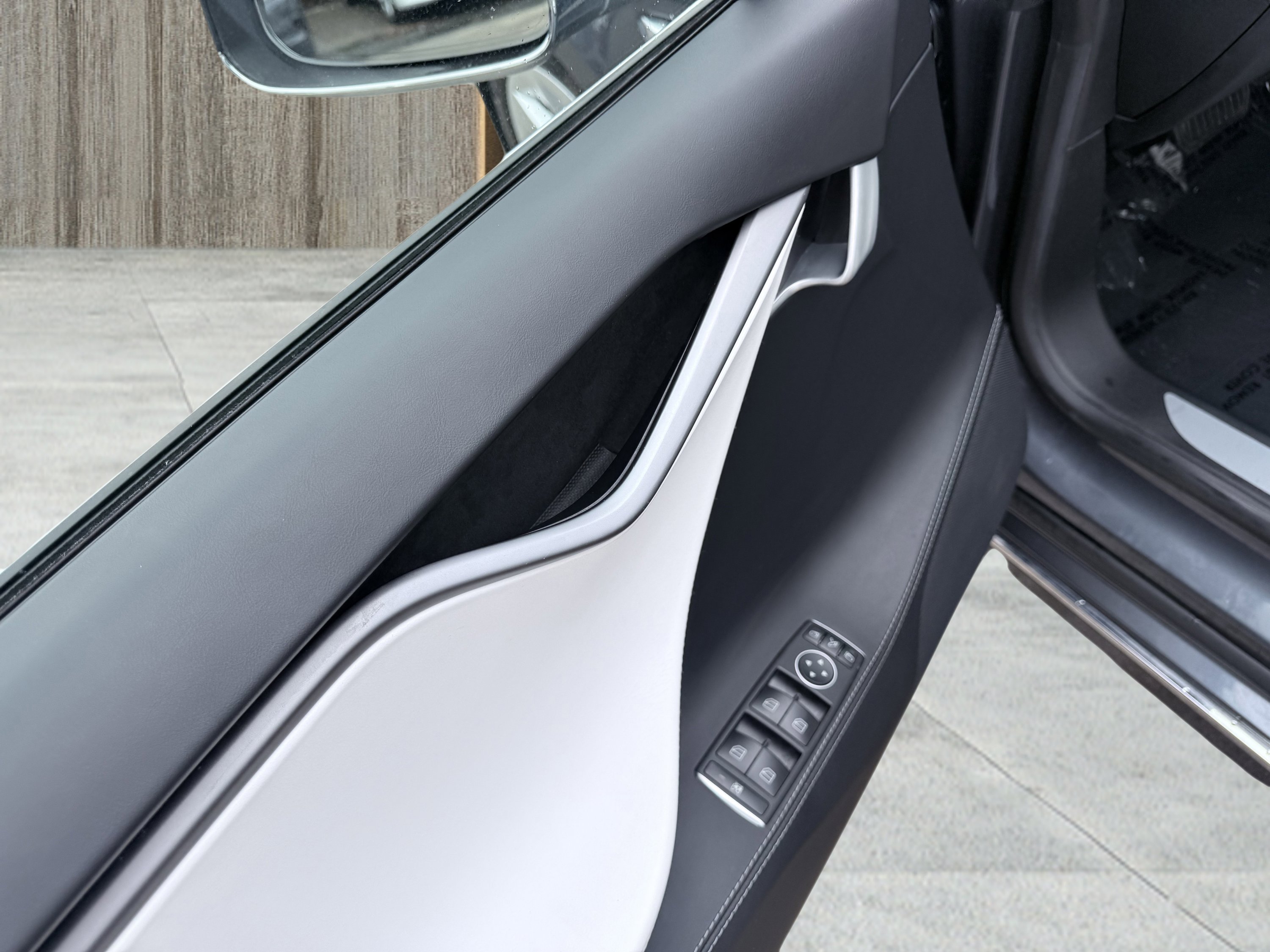 Used 2020 Tesla Model S Long Range Plus image 28