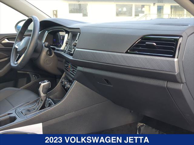 Certified 2023 Volkswagen Jetta SE FWD image 23