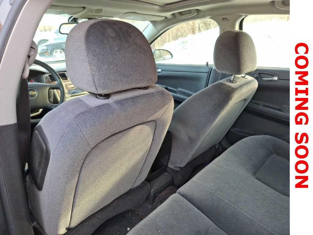 Used 2015 Chevrolet Impala LT w/ LT Sunroof Package image 8