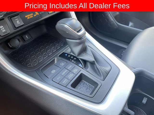 Used 2022 Toyota RAV4 XLE Premium AWD/4WD image 36