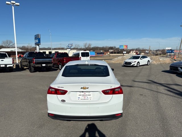 Used 2025 Chevrolet Malibu LT image 4