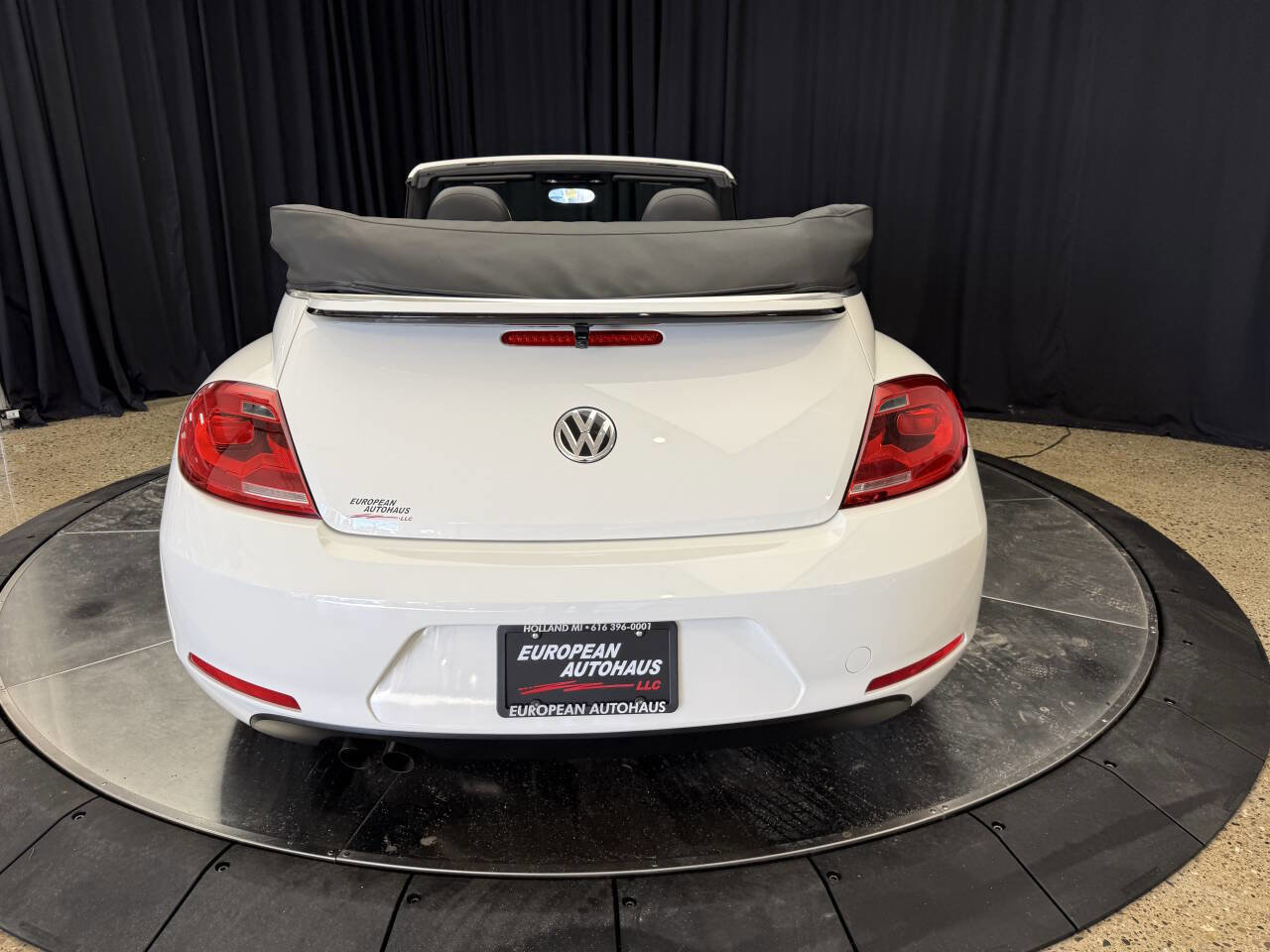 Used 2014 Volkswagen Beetle 2.5 image 8