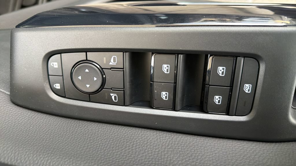 New 2026 Nissan Pathfinder SV AWD/4WD image 25