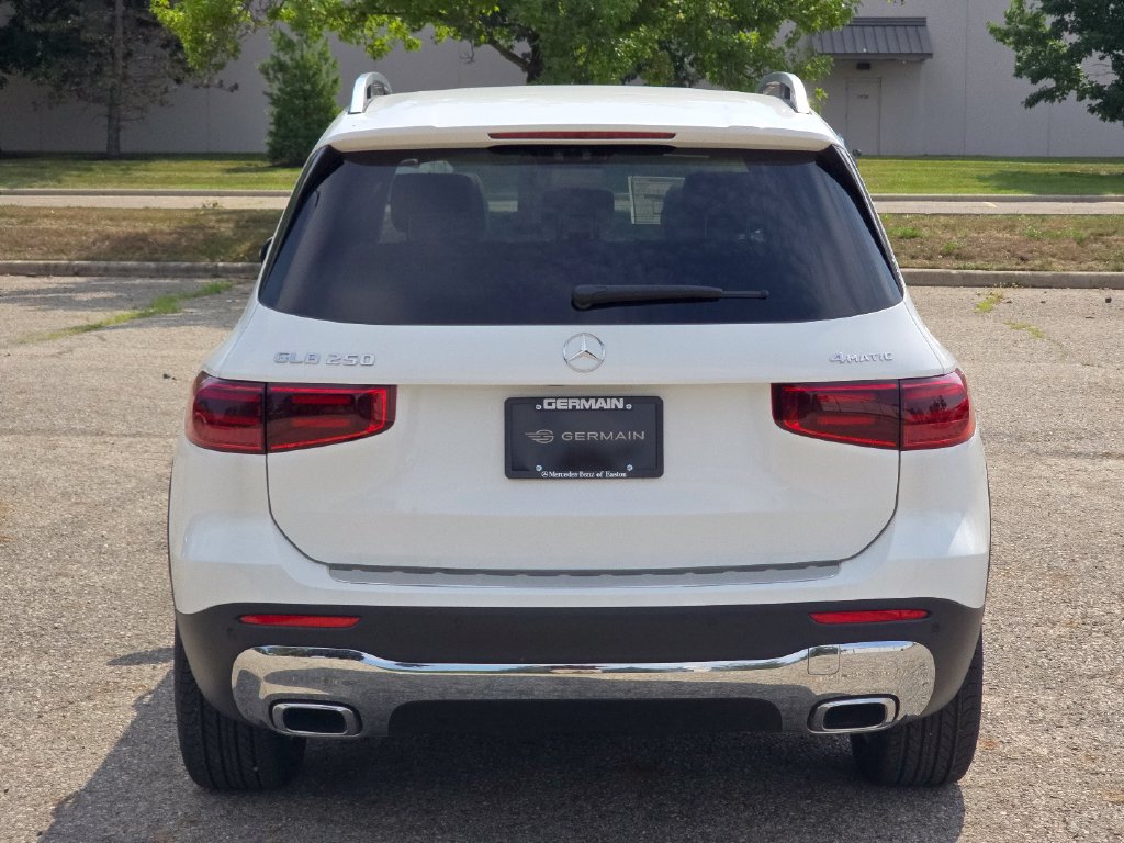 New 2026 Mercedes-Benz GLB 250 4MATIC image 15
