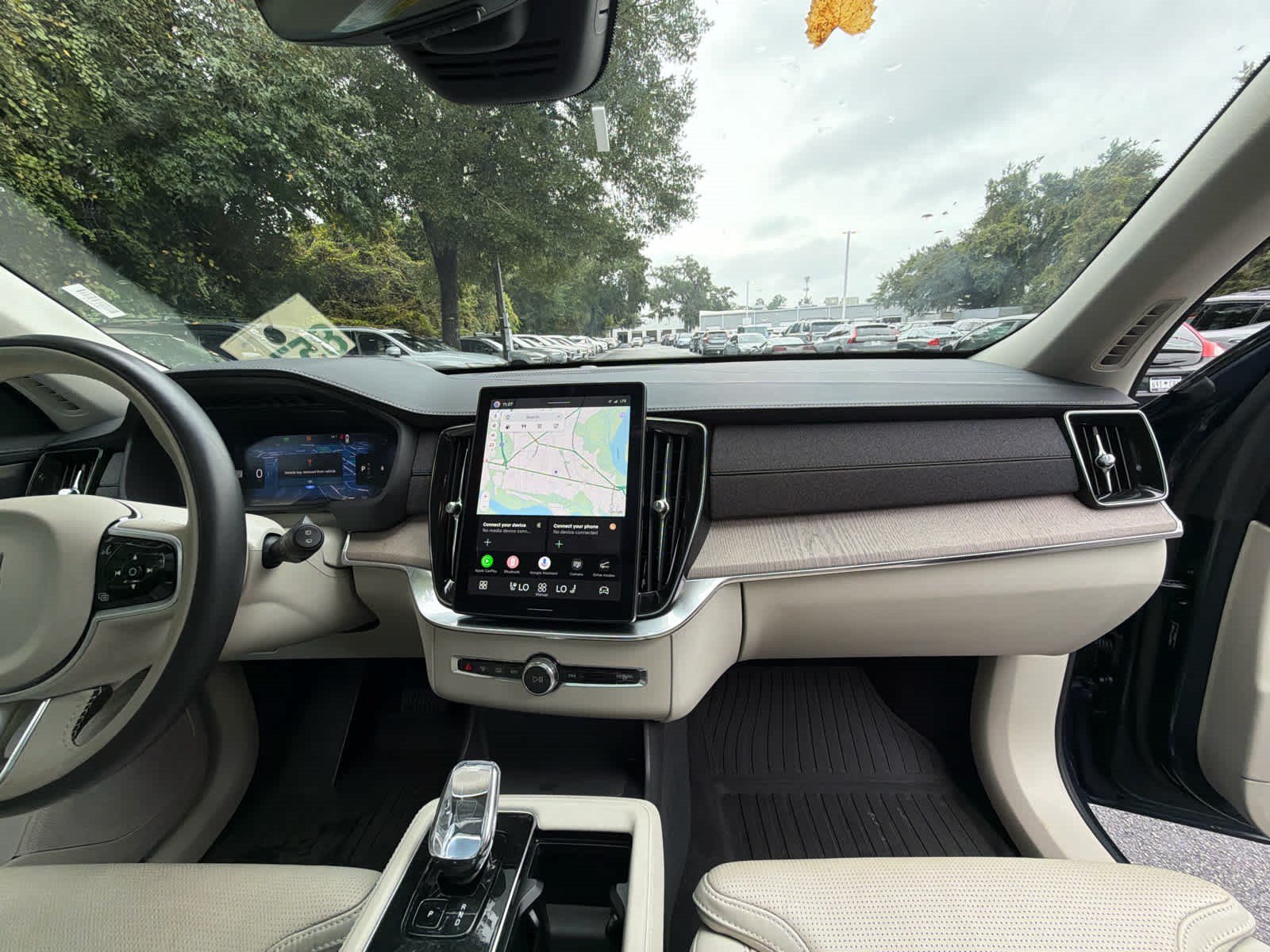 Certified 2026 Volvo XC90 B6 Ultra AWD/4WD image 17