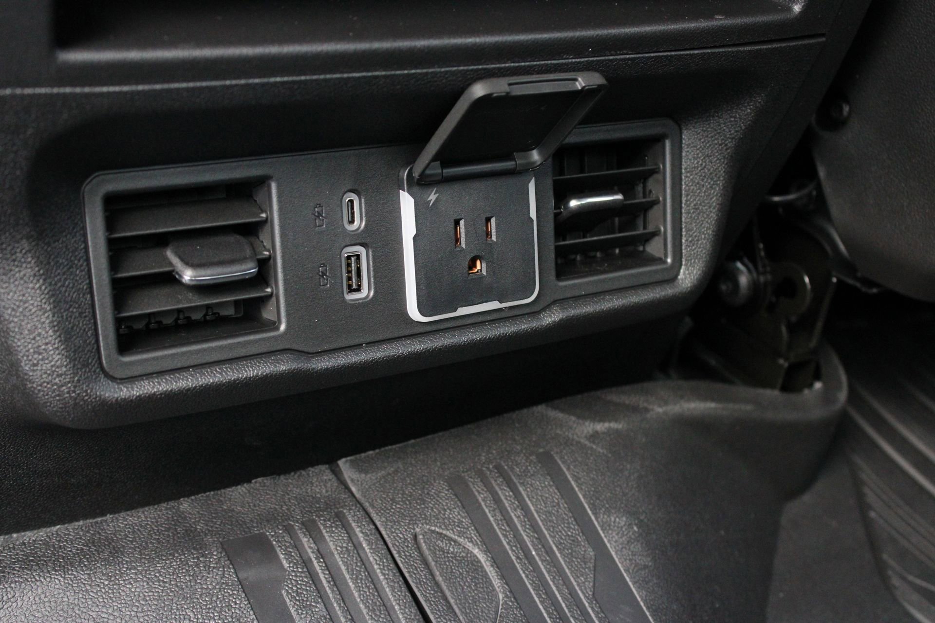 New 2026 GMC Sierra 1500 Elevation w/ Elevation Select Package image 22