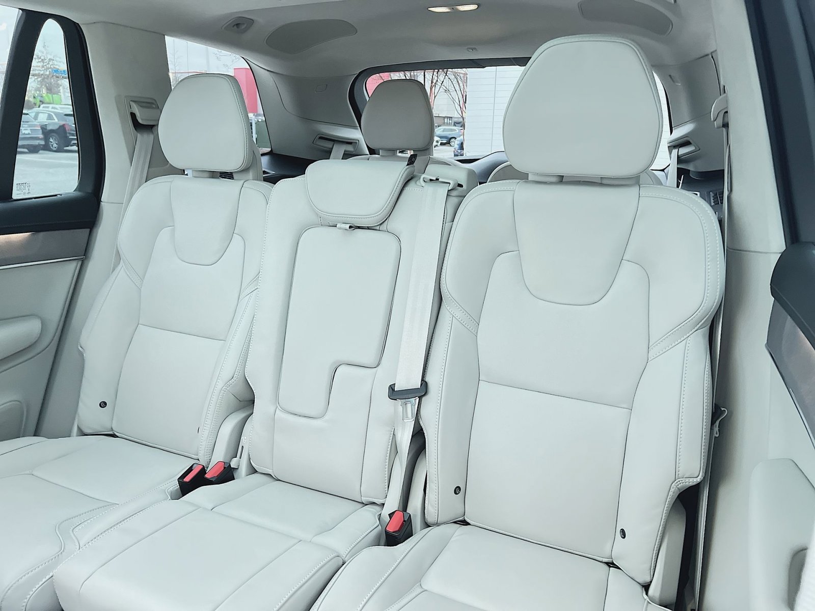 New 2026 Volvo XC90 T8 Ultra w/ Lounge Package image 25