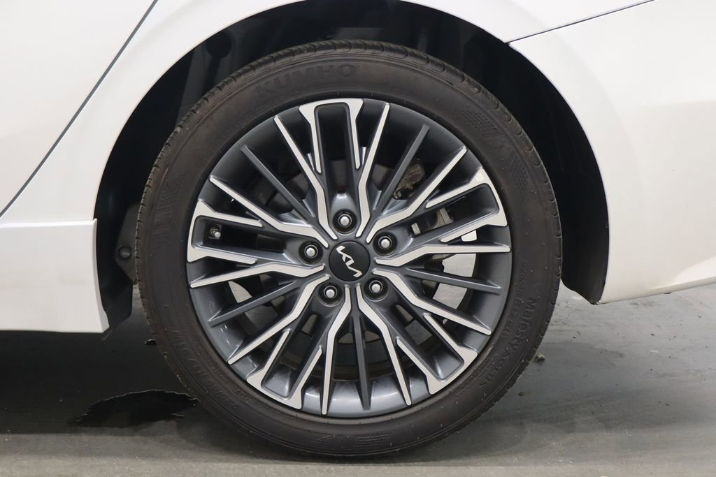 Used 2023 Kia Forte GT-Line w/ GT-Line Premium Package image 43