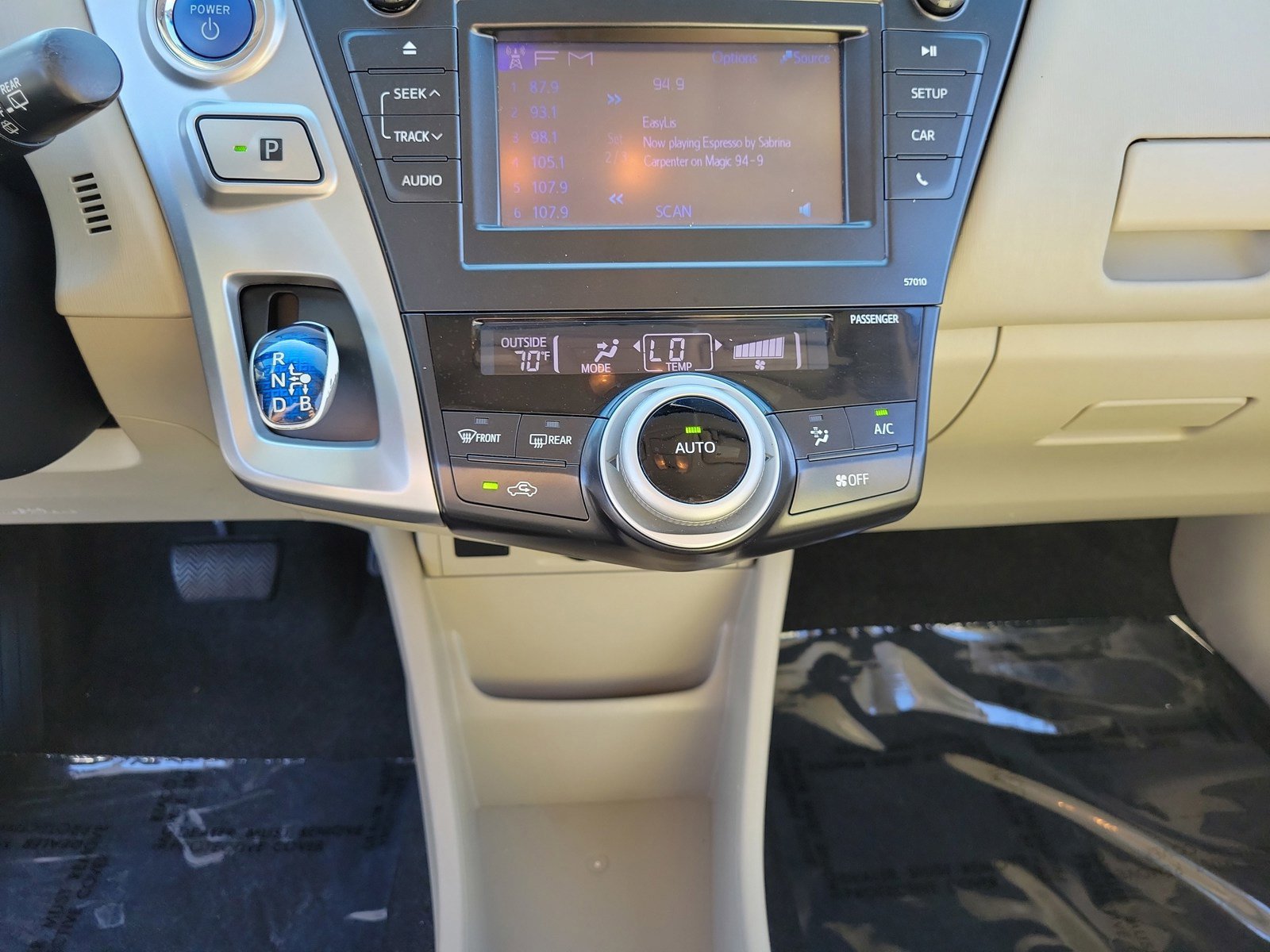 Used 2013 Toyota Prius V Two FWD image 22