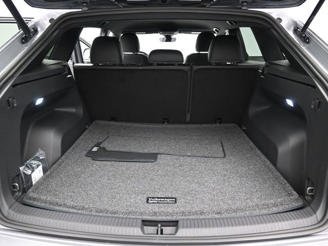 New 2026 Volkswagen Atlas Cross Sport SE AWD/4WD image 12