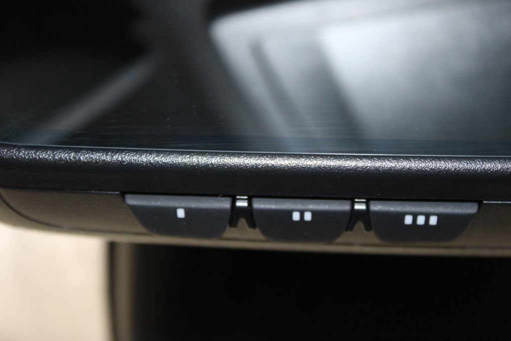 Used 2025 Toyota Highlander XSE image 33