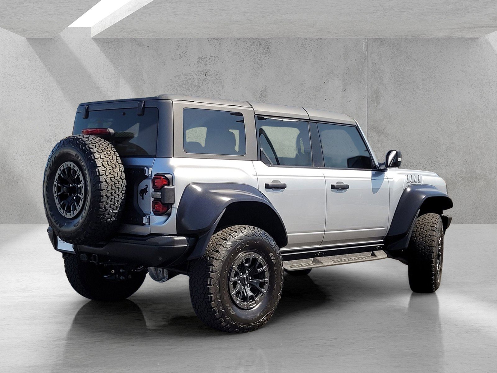 Used 2023 Ford Bronco Raptor image 4