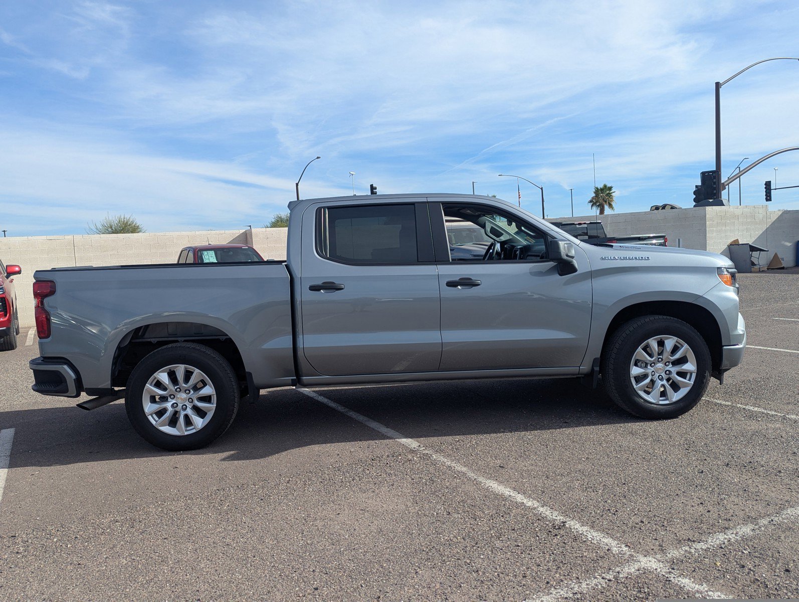 Used 2024 Chevrolet Silverado 1500 Custom image 5