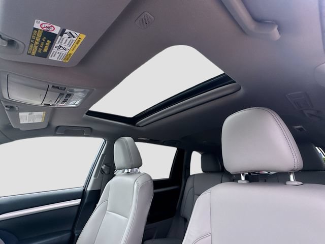 Used 2019 Toyota Highlander XLE AWD/4WD image 21