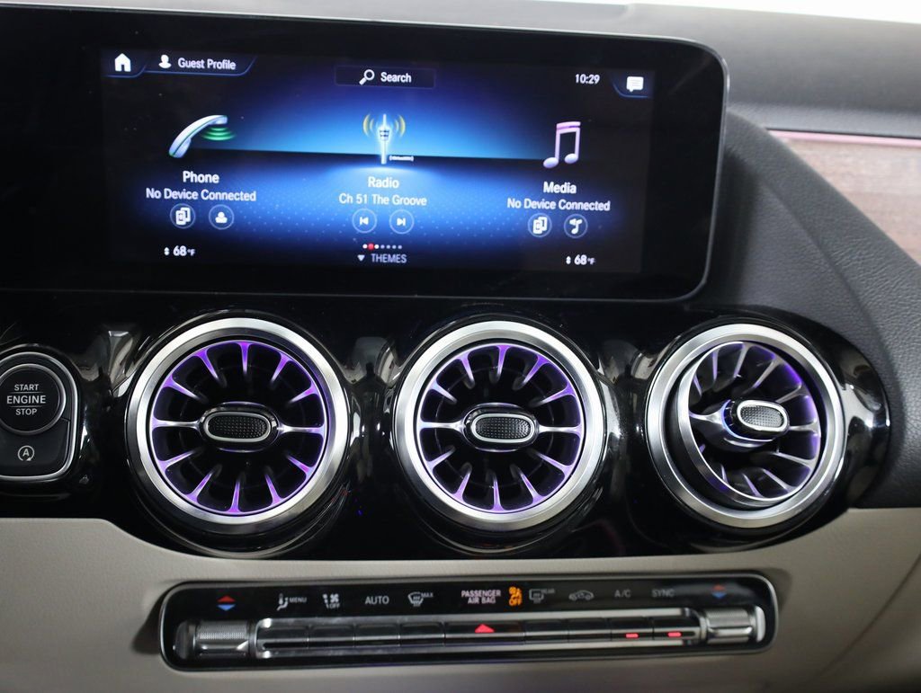 Certified 2023 Mercedes-Benz GLA 250 4MATIC w/ Premium Package image 18