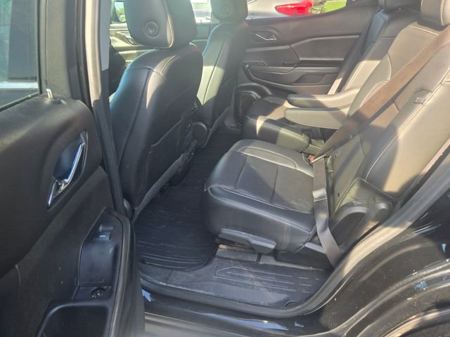 Used 2020 GMC Acadia SLT w/ Trailering Package image 17