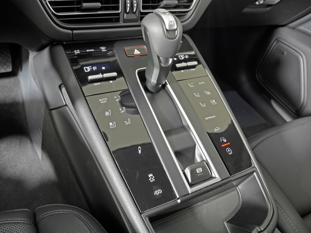New 2026 Porsche Macan S AWD/4WD image 29