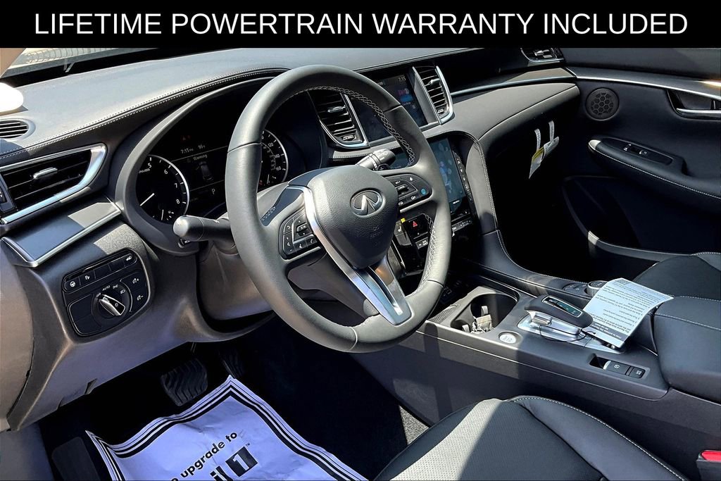 Certified 2025 INFINITI QX50 Luxe image 8