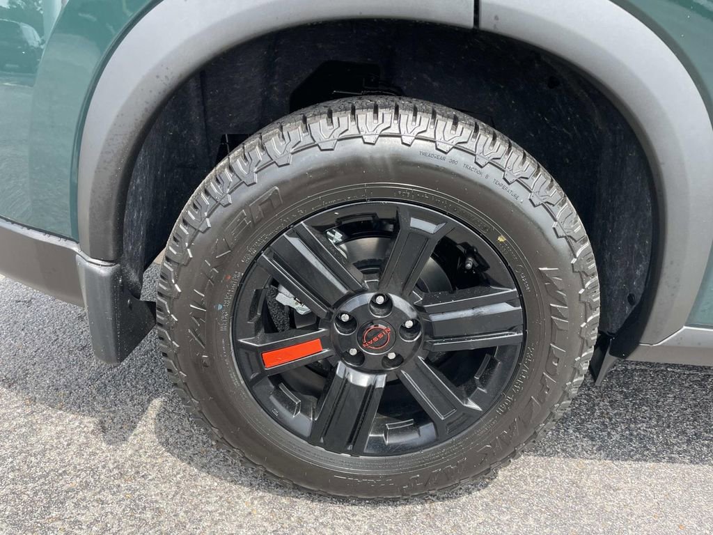 New 2026 Nissan Rogue SV AWD/4WD image 13