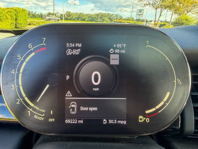 Used 2021 MINI Cooper 4-Door Hardtop w/ 6.5" Touchscreen Package FWD image 10