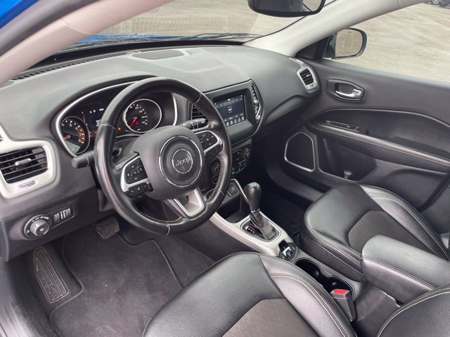 Used 2020 Jeep Compass Latitude FWD image 23