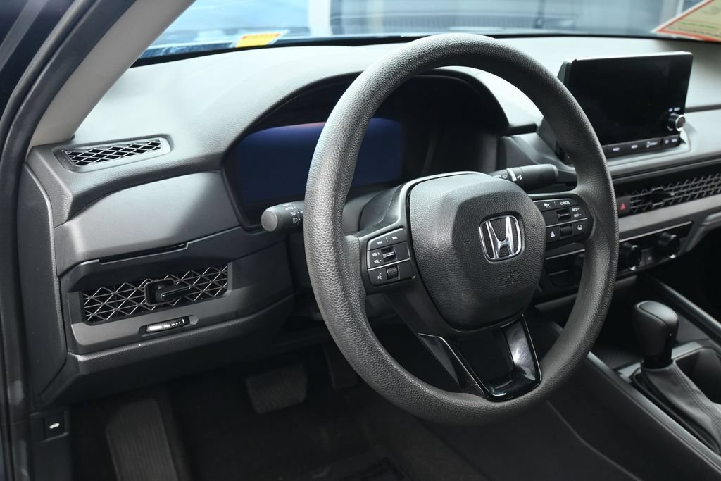 Used 2025 Honda Accord LX image 14