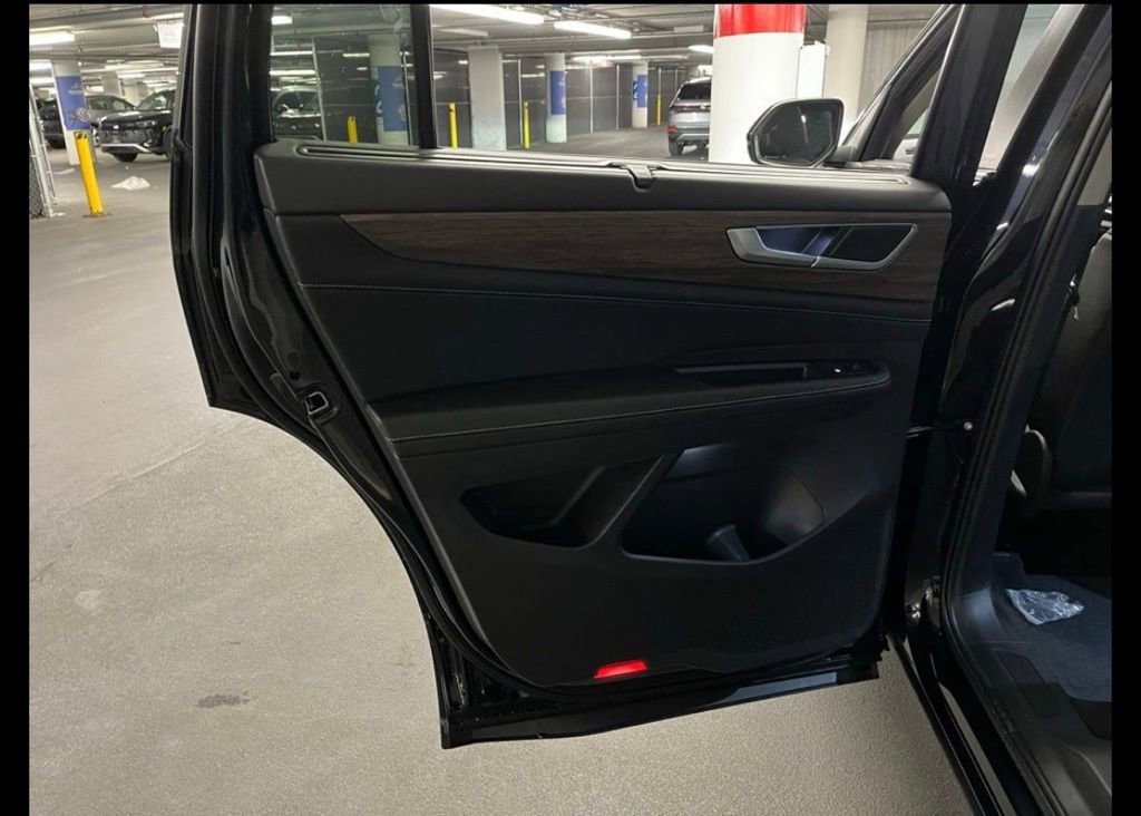 New 2026 Volkswagen Atlas SEL image 21