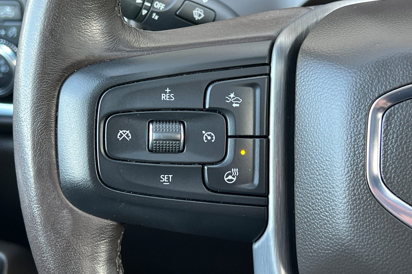 Used 2022 GMC Sierra 2500 Denali w/ Denali Ultimate Package image 34