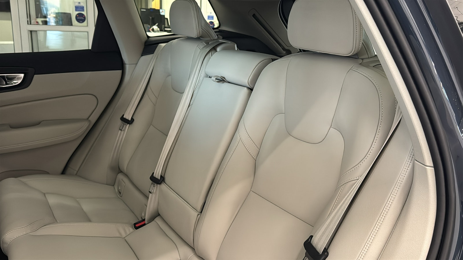 New 2026 Volvo XC60 B5 Ultra w/ Protection Package Premier AWD/4WD image 26