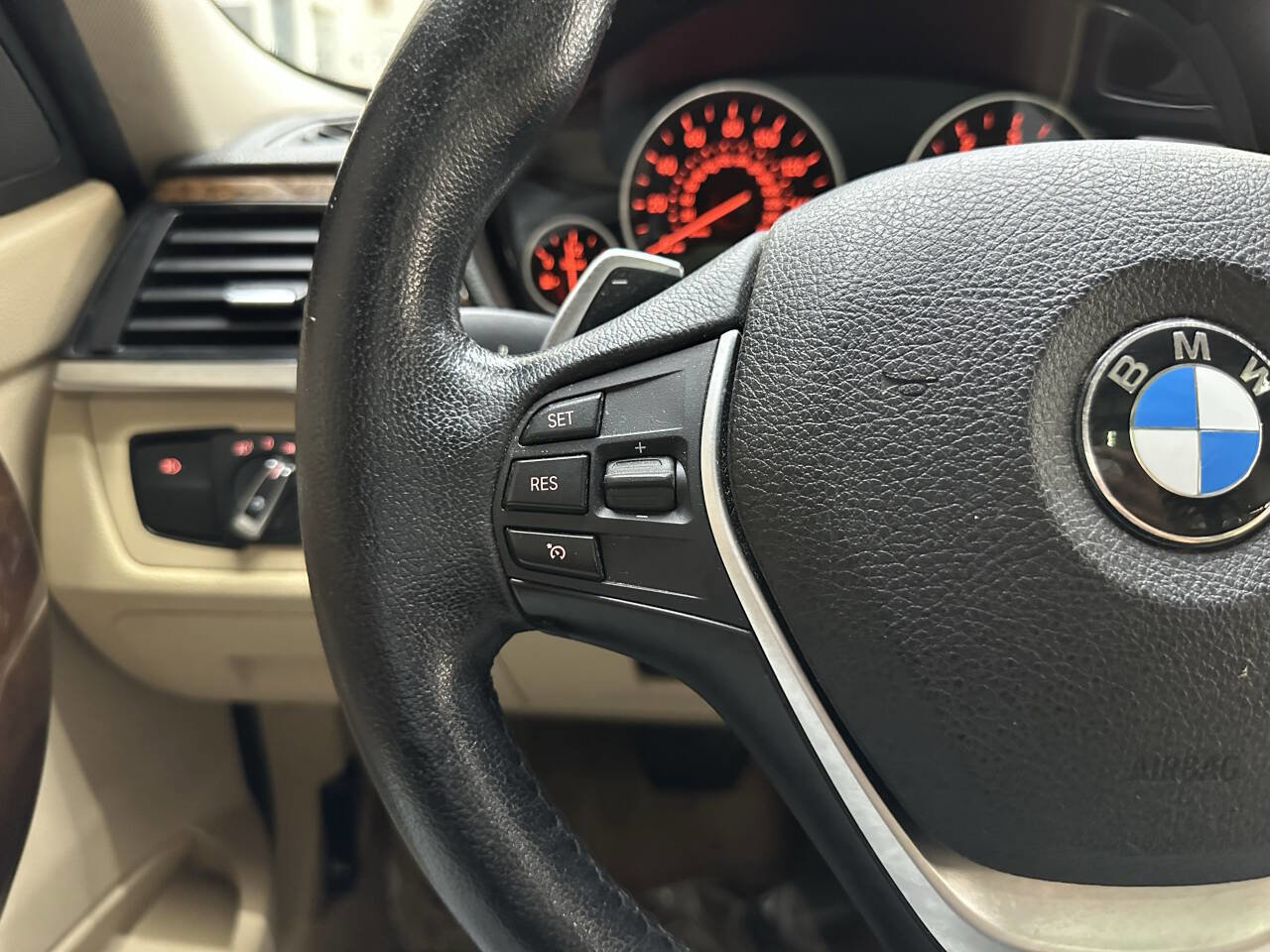 Used 2015 BMW 328d xDrive Wagon image 21