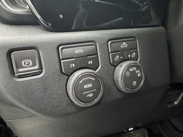 New 2026 Chevrolet Silverado 1500 LT w/ LPO, Liner Protection Package AWD/4WD image 11