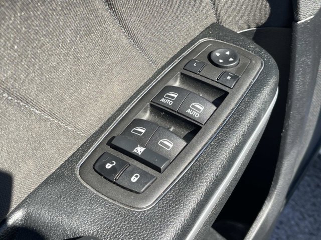 Used 2022 Dodge Charger SXT RWD image 27