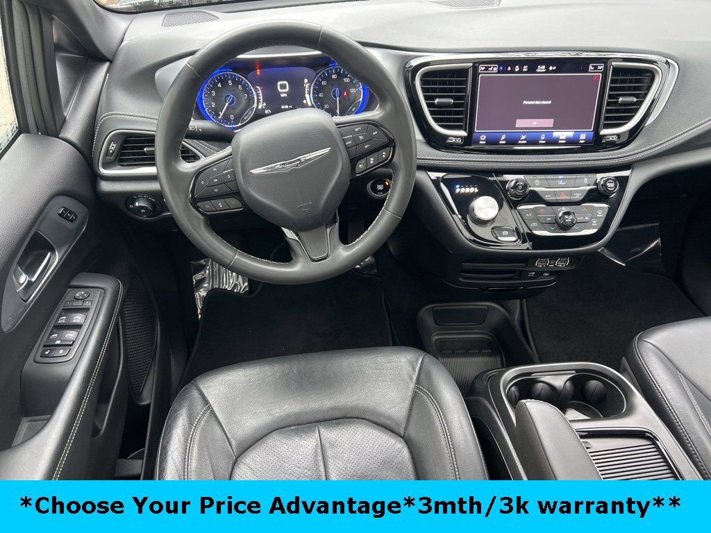 Certified 2022 Chrysler Pacifica Touring-L w/ S Appearance Package image 46