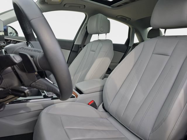 Used 2023 Audi A4 2.0T Premium w/ Convenience Package image 17