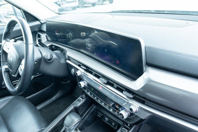 Used 2025 Kia Telluride S AWD/4WD image 41