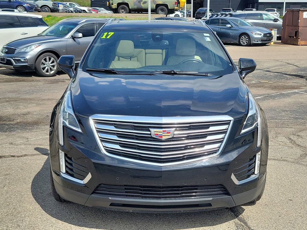 Used 2017 Cadillac XT5 Premium Luxury w/ Advanced Security Package FWD image 8