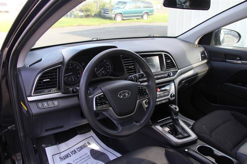 Used 2018 Hyundai Elantra SEL FWD image 21