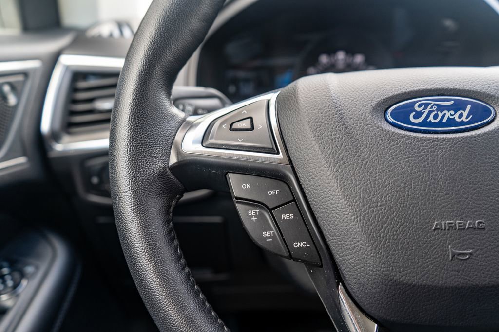 Used 2024 Ford Edge Titanium image 21